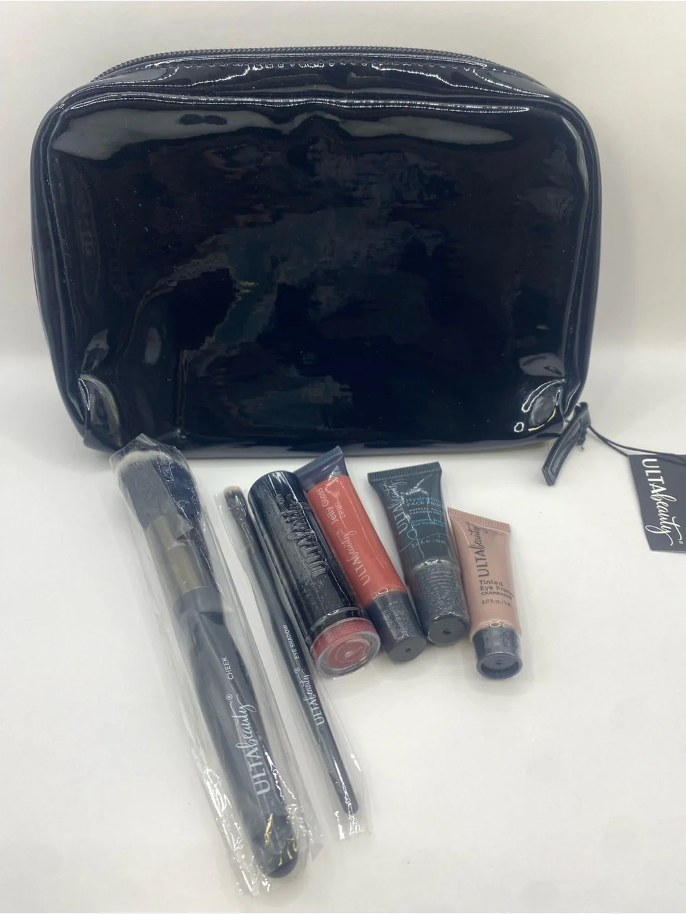 ULTA Beauty 7-Piece Makeup Lot Set w/ Cosmetic‎ Bag Brushes Lipstick Primers